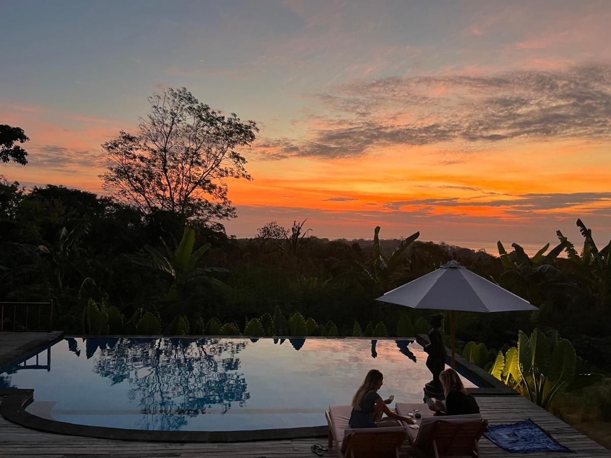 מלון Sunset Hill Lembongan מראה חיצוני תמונה