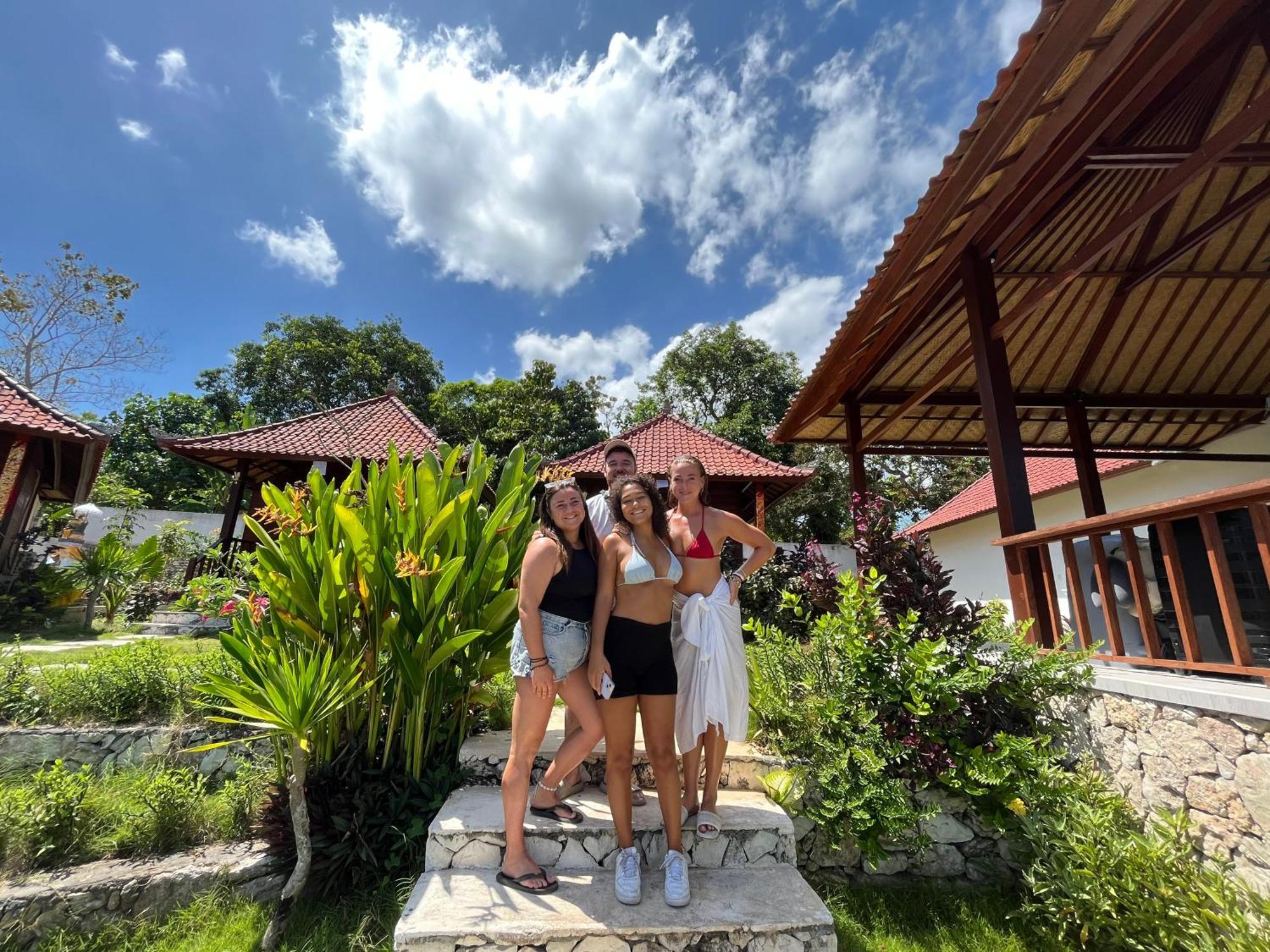 מלון Sunset Hill Lembongan מראה חיצוני תמונה